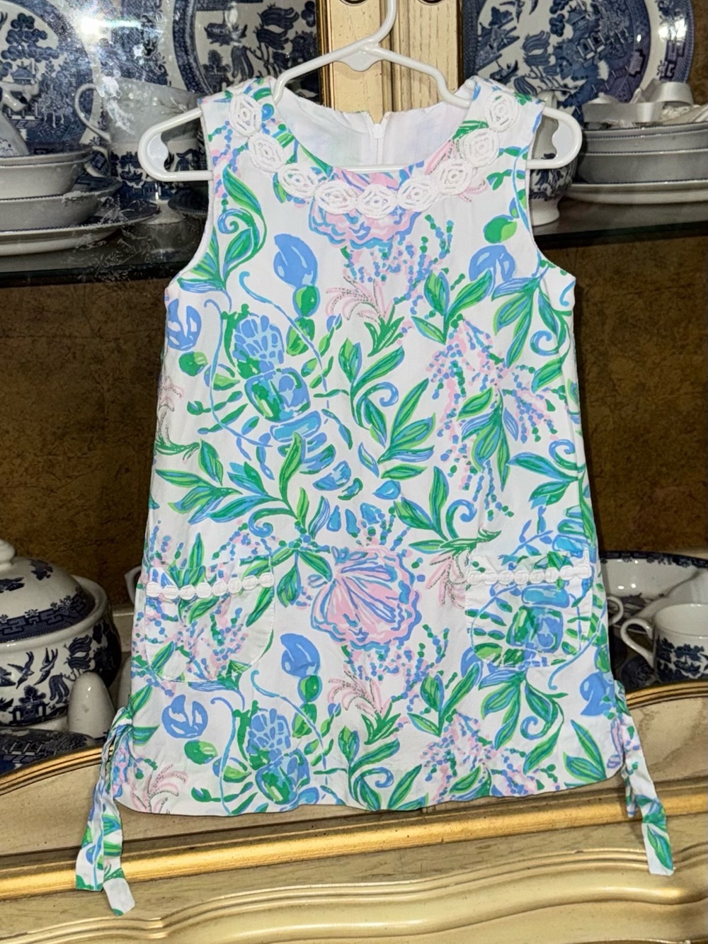 Lilly Pulitzer Classic shift dress Just a Pinch Girls size 4